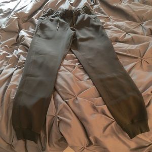 Lululemon NEW Women’s Black Joggers Size 0